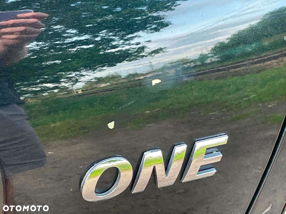 MINI ONE - 19