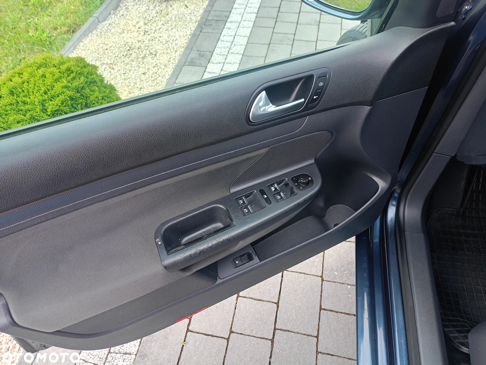 Volkswagen Golf - 15