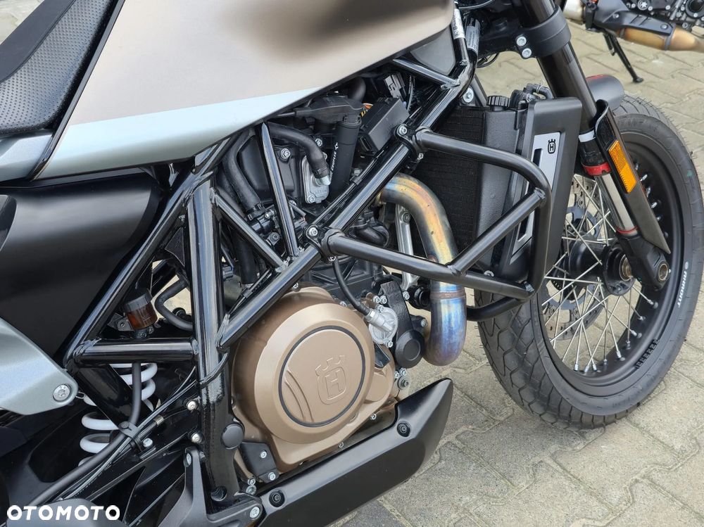 Husqvarna Svartpilen - 13
