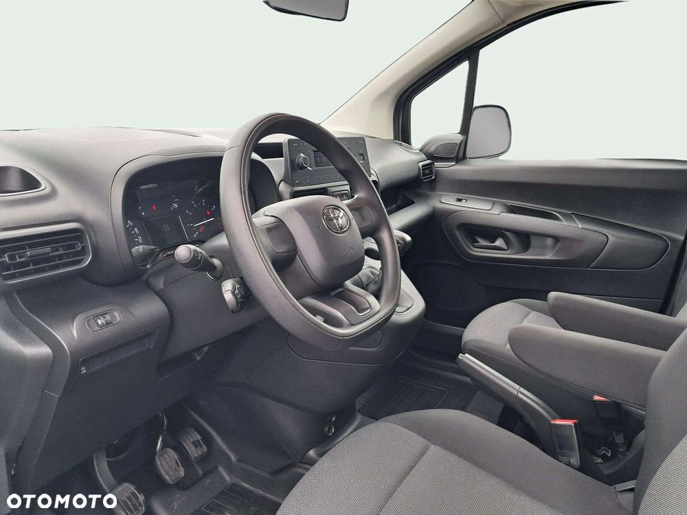 Toyota Proace City D-4D Long 2,4t Active (bryg.) - 9
