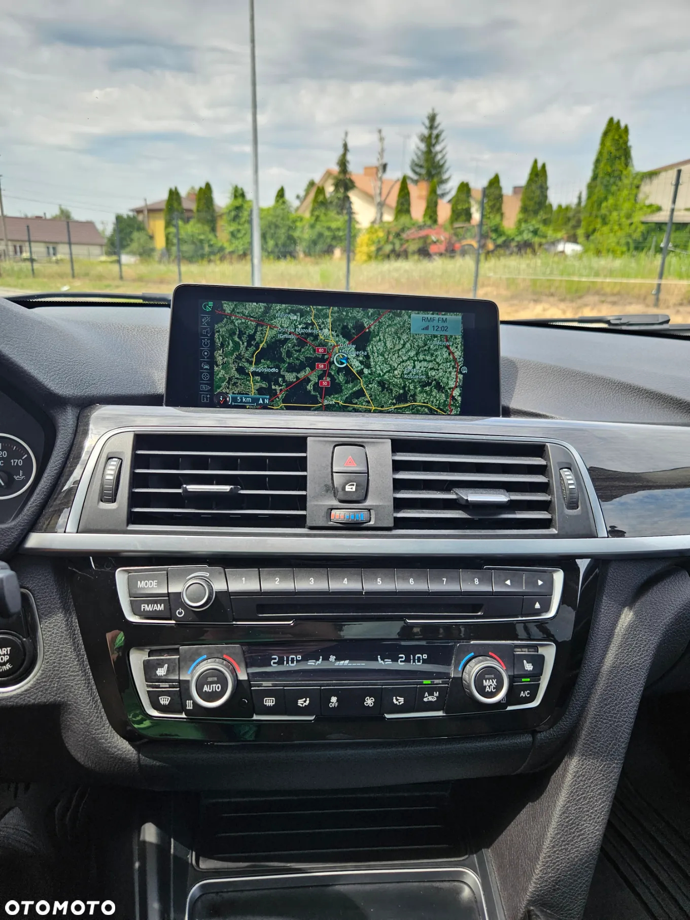 BMW Seria 3 320i xDrive Sport Line - 30