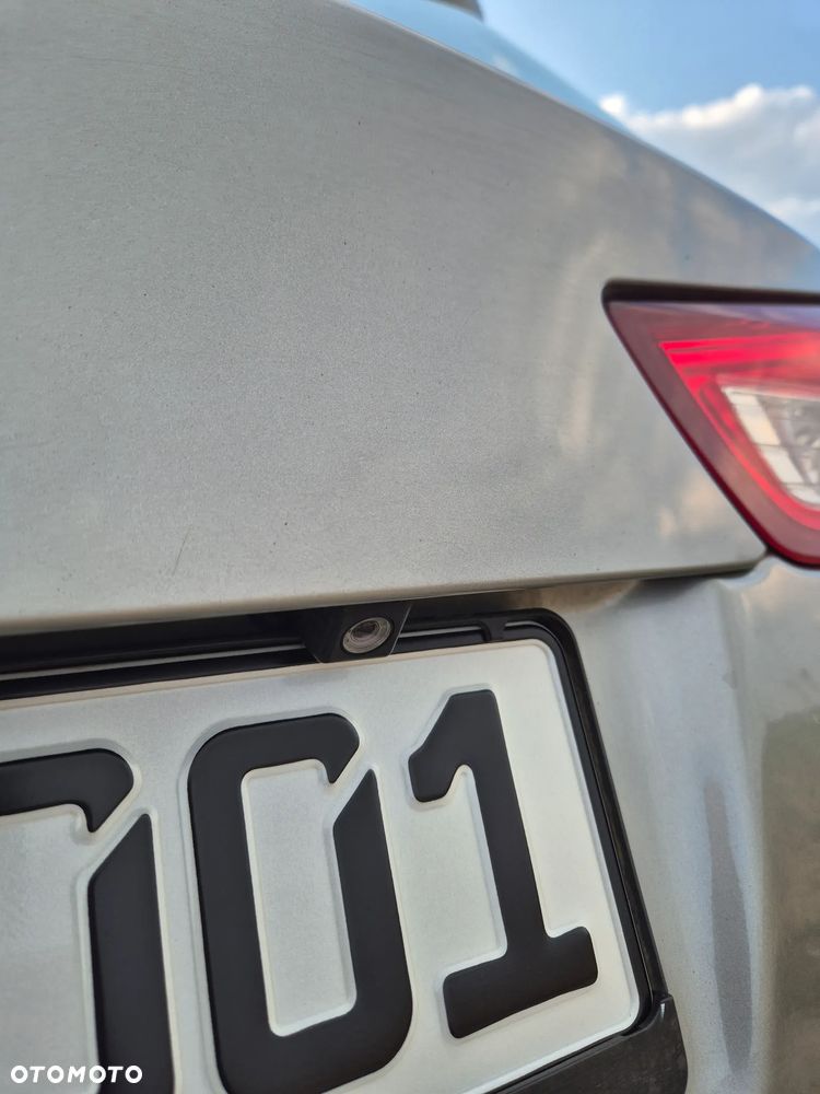 Toyota Auris 2.0 D-4D Executive - 7