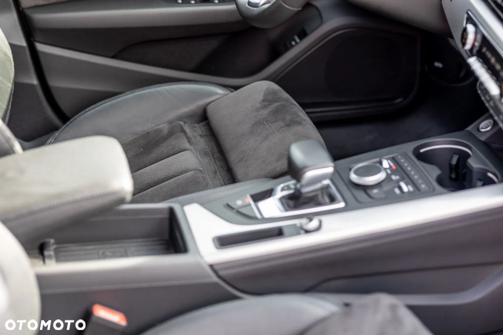 Audi A4 Avant 40 TDI quattro S tronic - 4