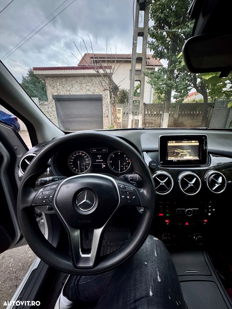 Mercedes-Benz B 180 CDI (BlueEFFICIENCY) 7G-DCT - 9