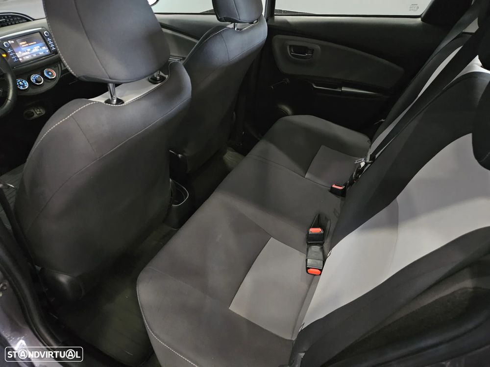 Toyota Yaris 1.0 VVT-i Exclusive - 16