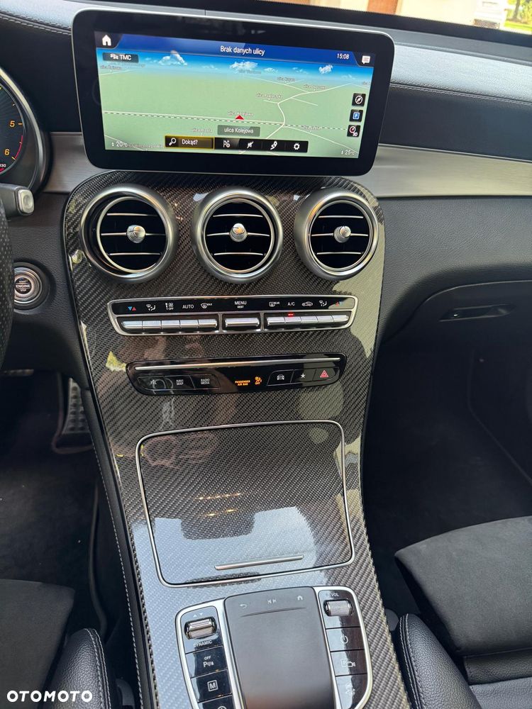 Mercedes-Benz GLC 300 d 4Matic 9G-TRONIC AMG Line - 12