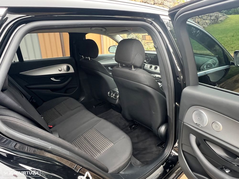 Mercedes-Benz E 300 - 12