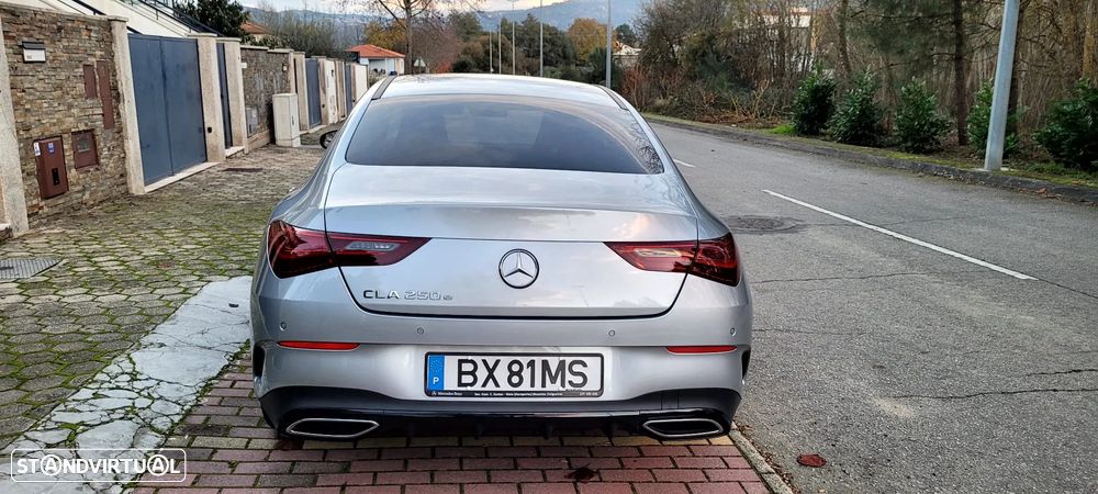 Mercedes-Benz CLA 250 e AMG Line - 3