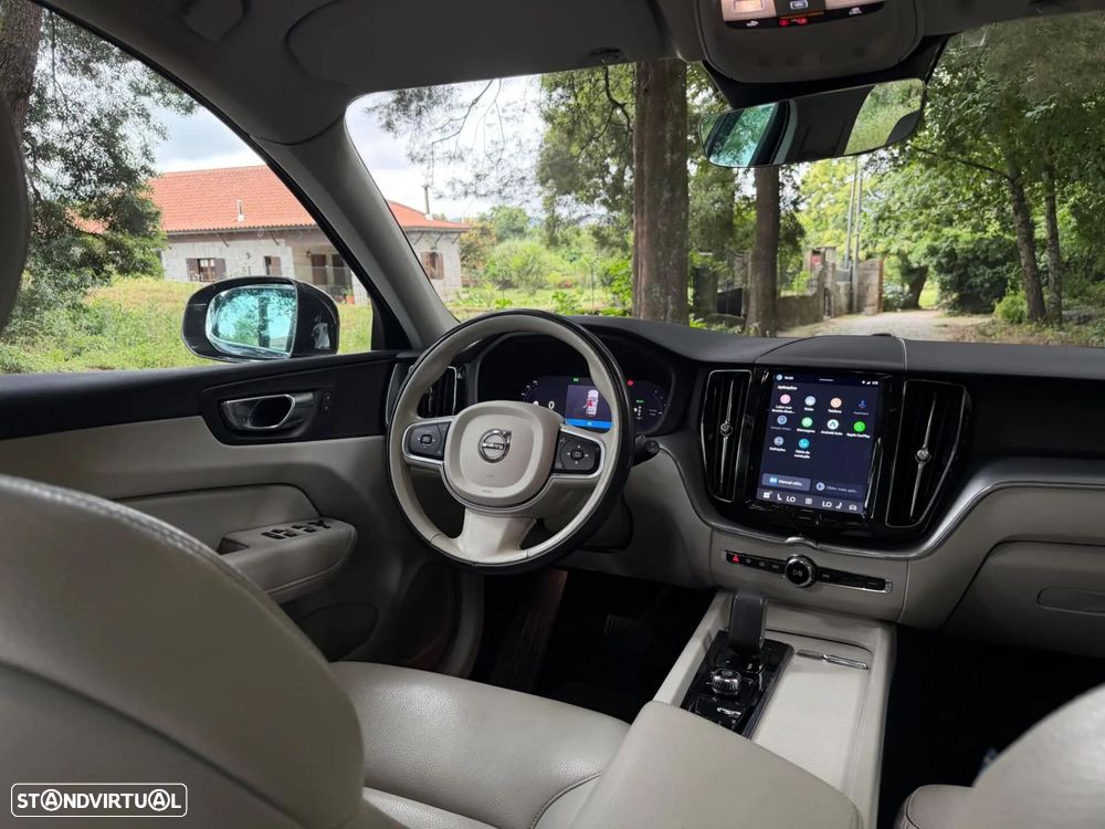 Volvo XC 60 2.0 T6 PHEV Inscription Expression AWD - 32