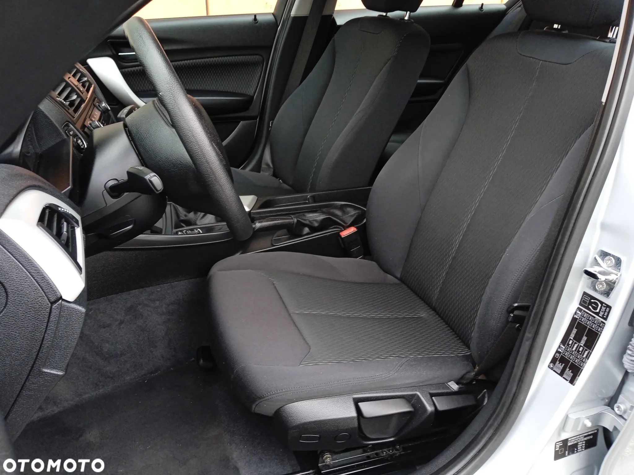 BMW Seria 1 116i - 9