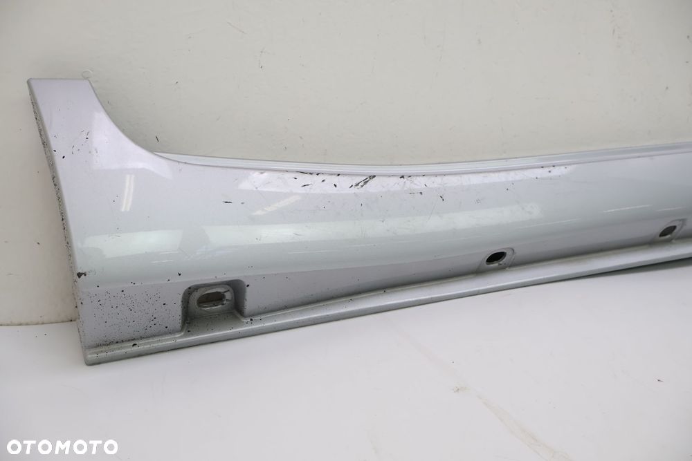 TOYOTA LAND CRUISER 200 08-11 LISTWA PROGOWA PRAWA 1F7 75850-60040 - 2