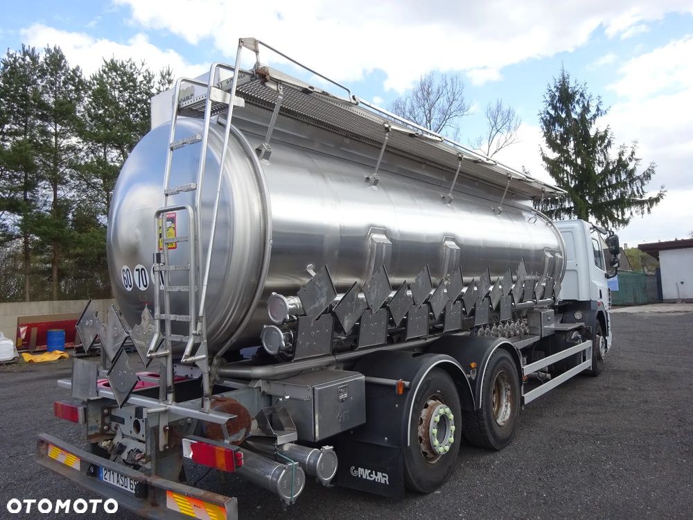 DAF CF 85.360 6x2 - 13