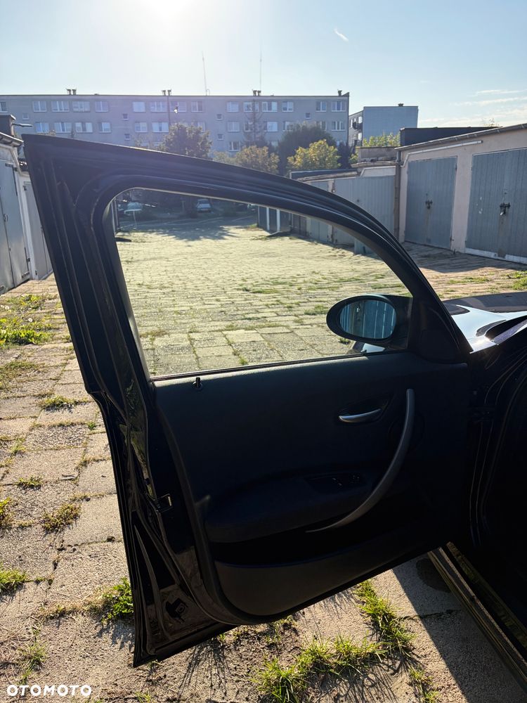 BMW Seria 1 118i - 11
