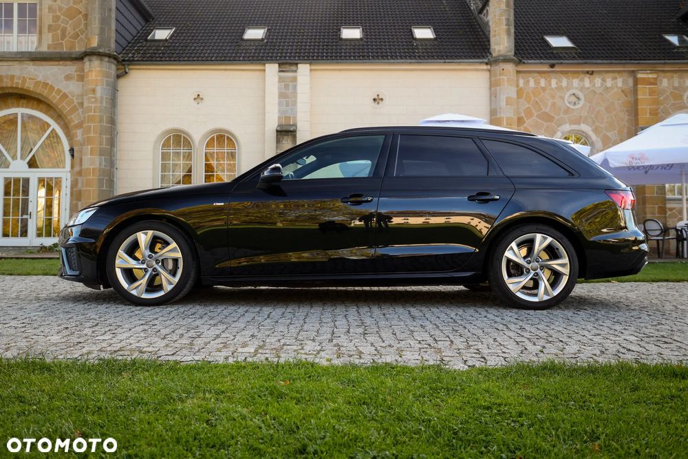 Audi A4 Avant 40 TDI S tronic S line - 16