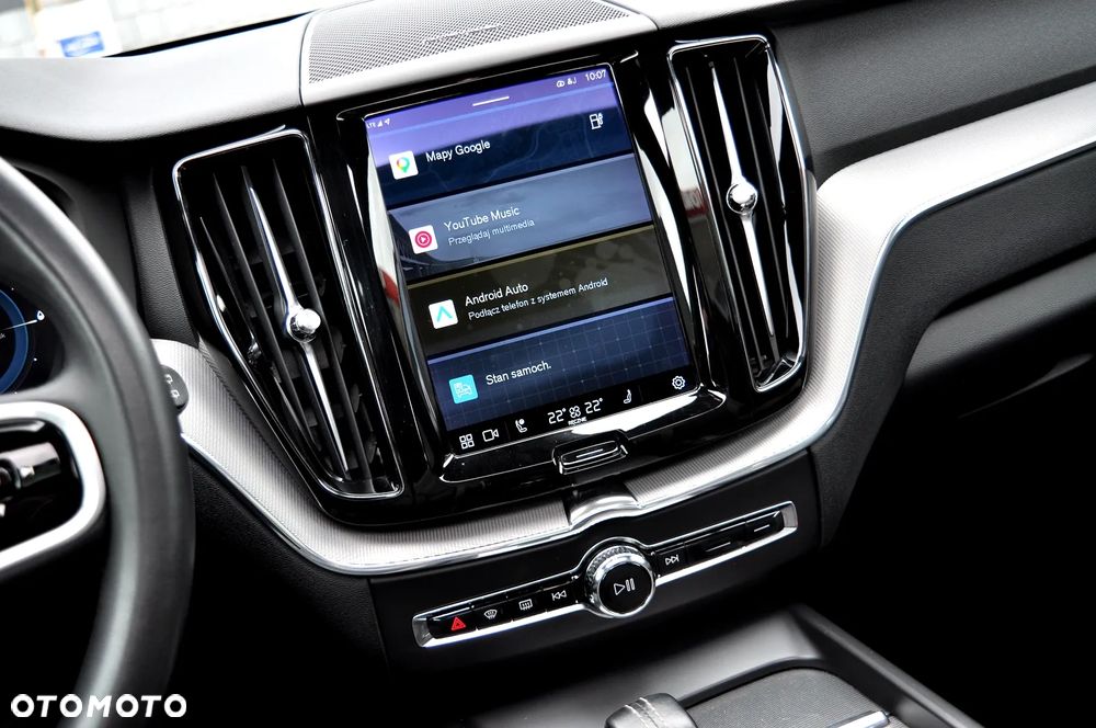 Volvo XC 60 T6 AWD Recharge Geartronic RDesign - 29