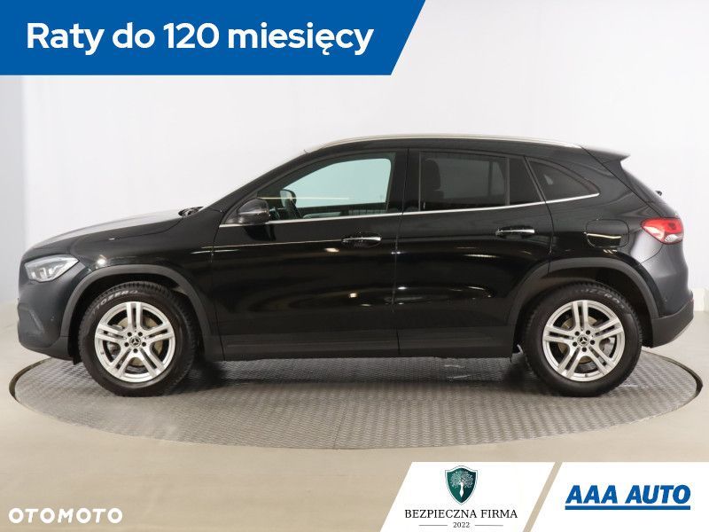Mercedes-Benz GLA - 4
