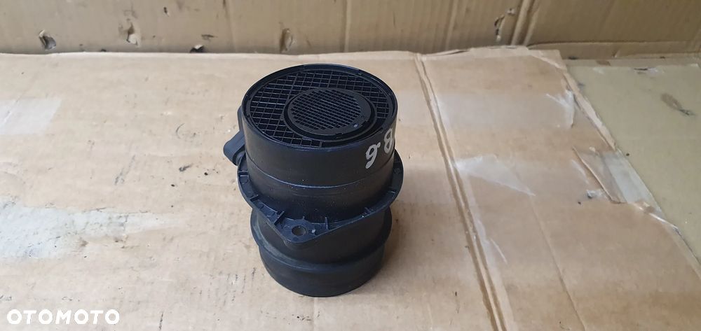 Przepływomierz powietrza VW Passat B6 2.0 TDI 074906461B - 3