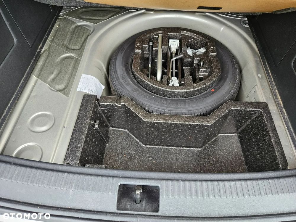 Skoda Fabia 1.2 TSI Active - 17