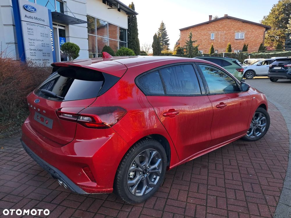 Ford Focus 1.0 EcoBoost mHEV ST-Line X - 11