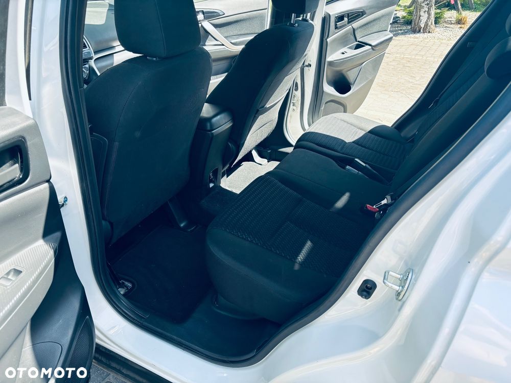 Mitsubishi Eclipse Cross - 33
