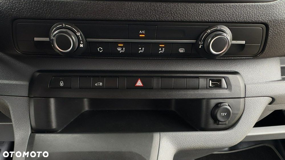 Opel Vivaro - 28