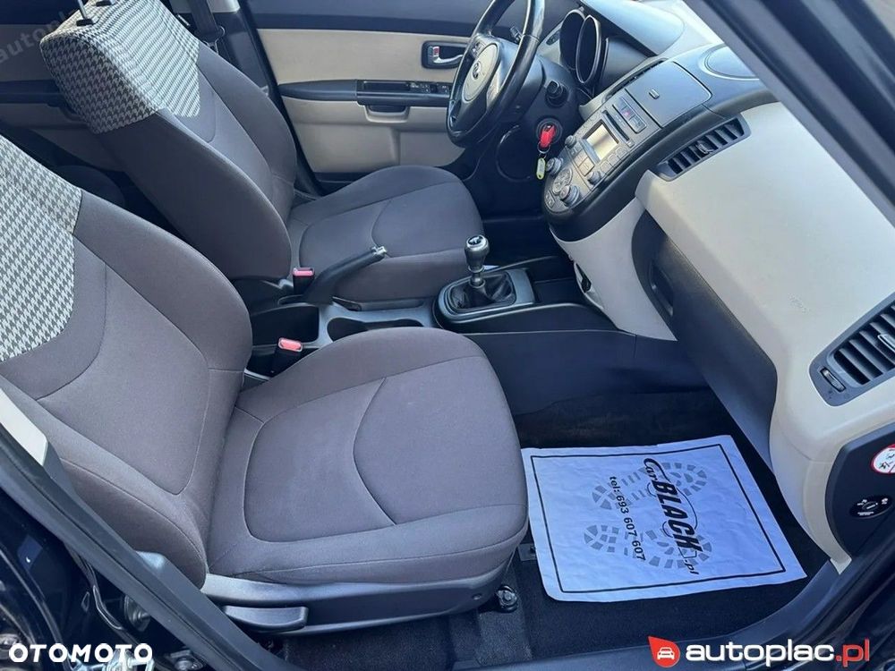 Kia Soul - 10