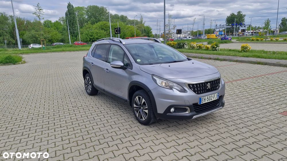 Peugeot 2008 1.6 e-HDi Allure S&S - 6