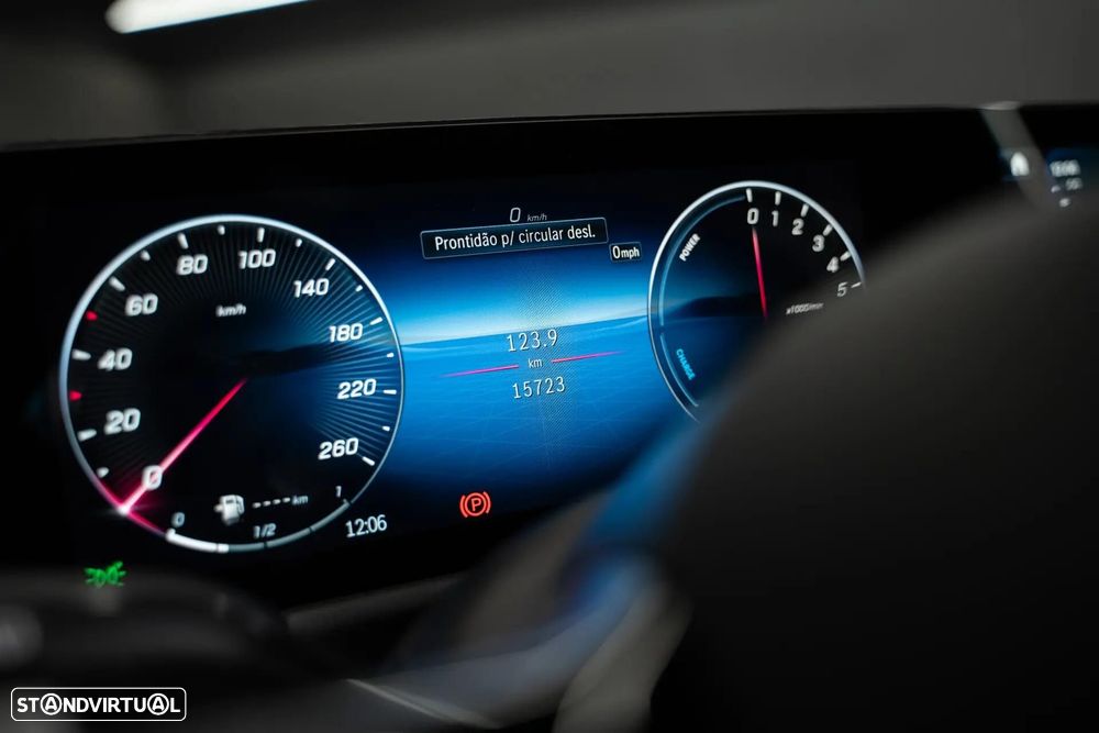 Mercedes-Benz GLA 250 e AMG Line - 23