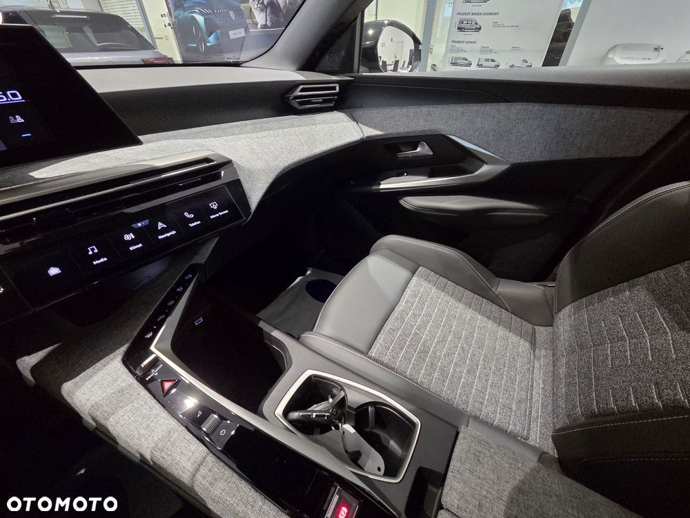 Peugeot 3008 - 18