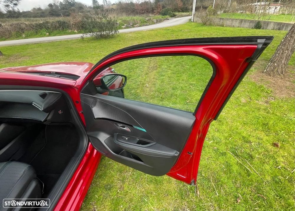 Peugeot e-208 Allure - 16