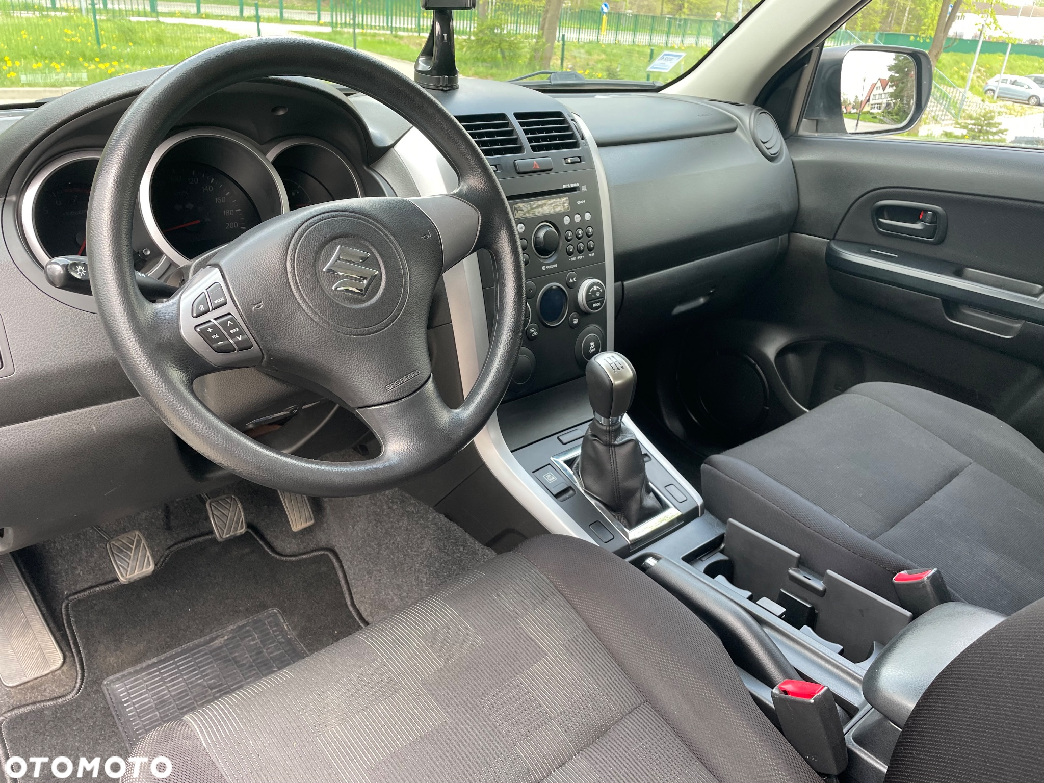 Suzuki Grand Vitara 1.6 City - 12