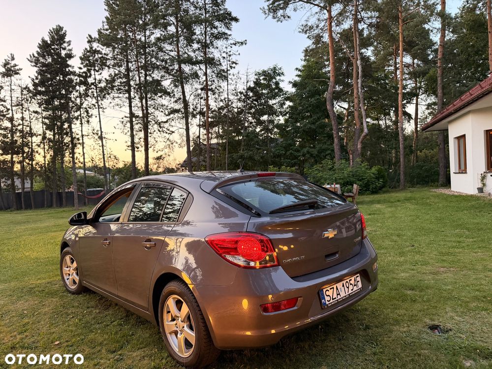 Chevrolet Cruze 1.8 LT - 5