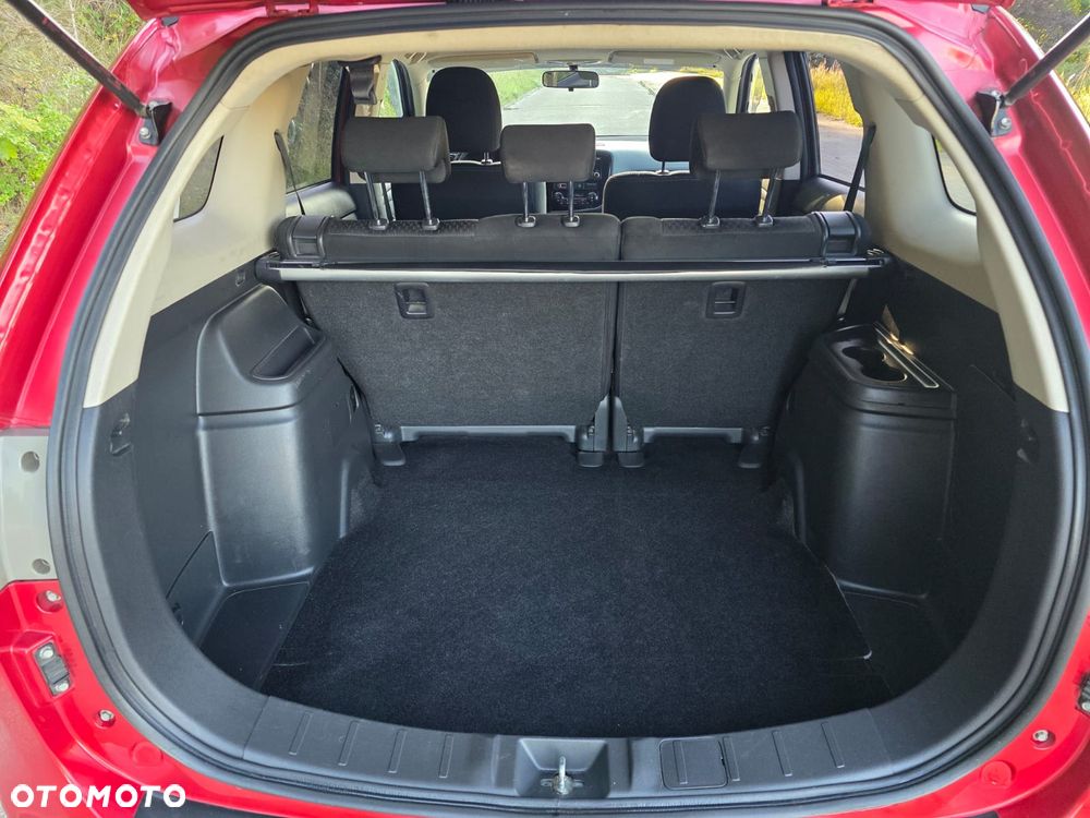 Mitsubishi Outlander 2.0 Intense + 2WD - 8