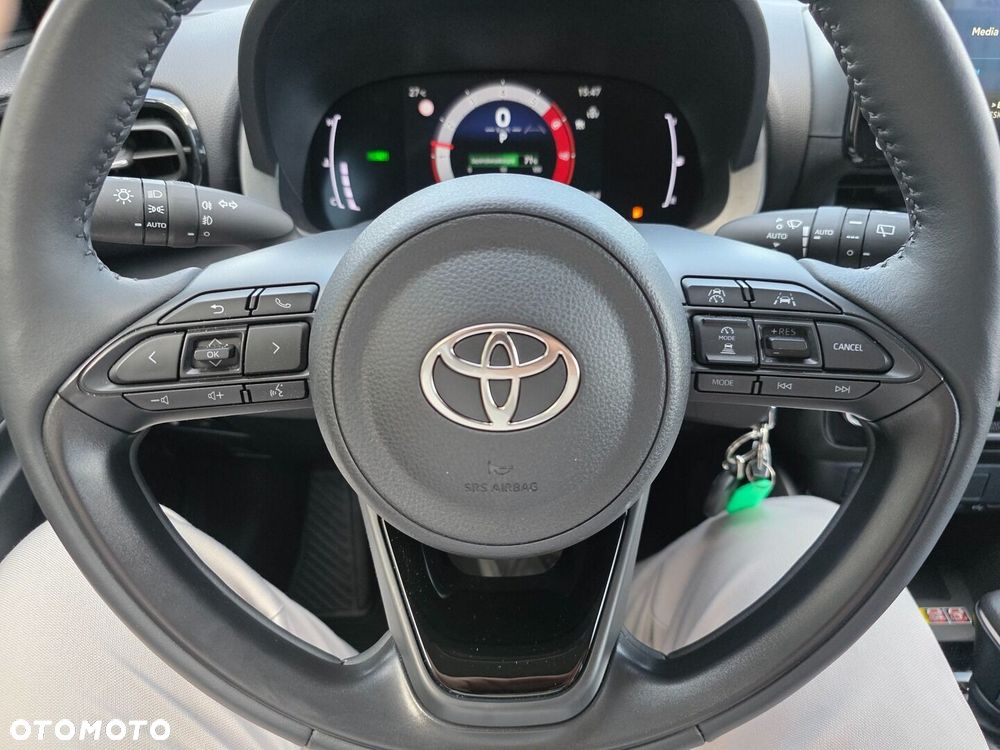 Toyota Yaris Hybrid 1.5 Style - 11
