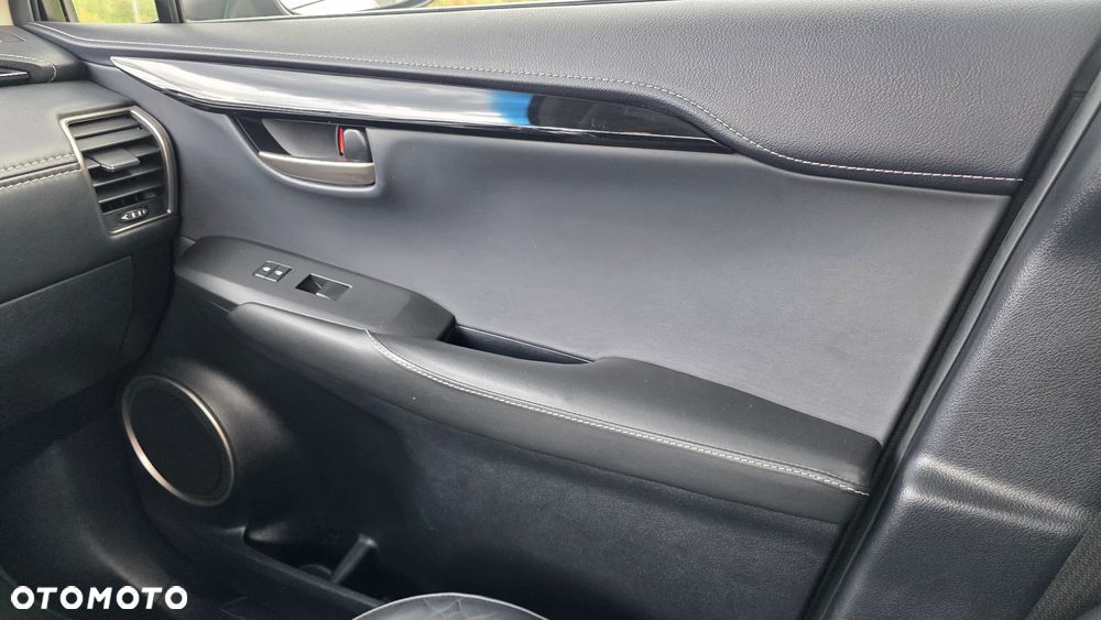 Lexus NX 200t Elite AWD - 15