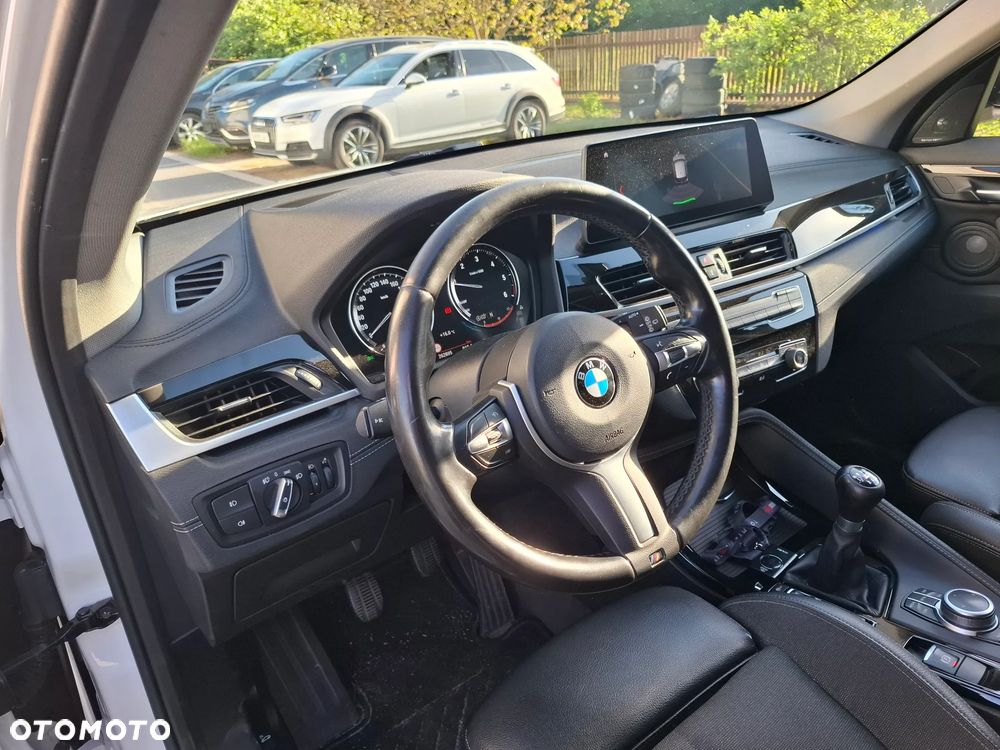 BMW X1 sDrive18d Sport Line - 13