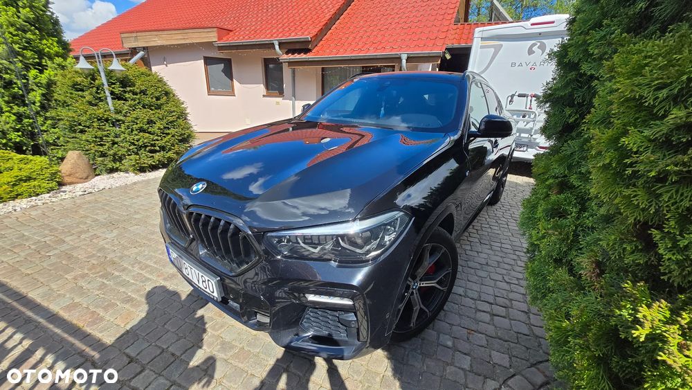 BMW X6 xDrive40d mHEV - 9
