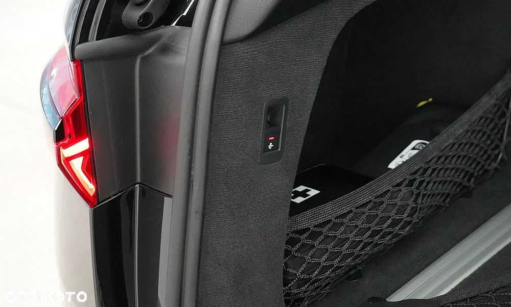 Audi S6 Limousine - 13