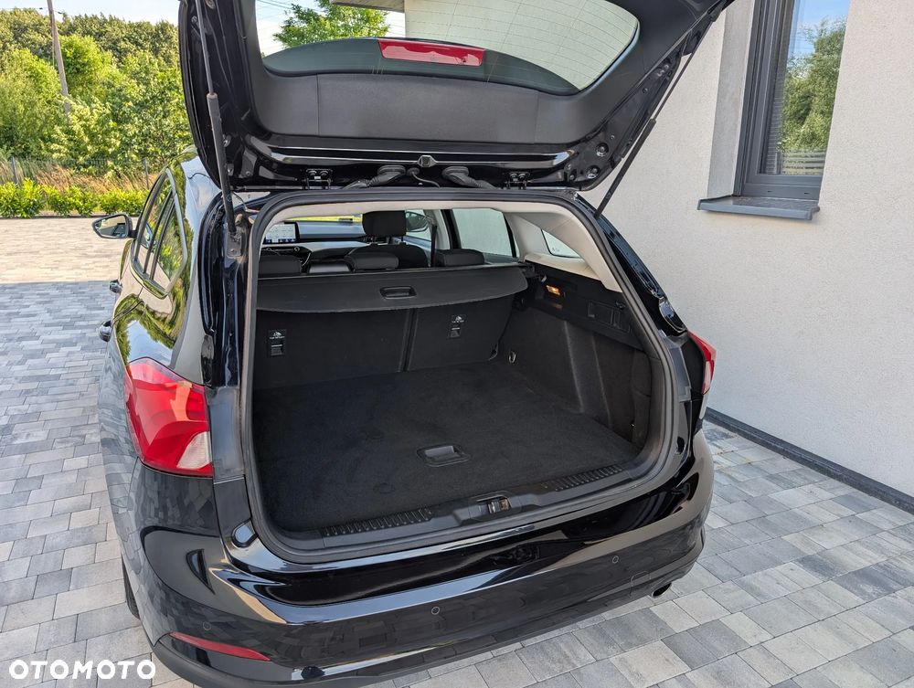 Ford Focus 1.5 EcoBlue Connected - 16