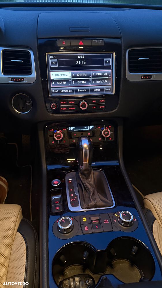 Volkswagen Touareg 3.0 V6 TDI BMT - 19