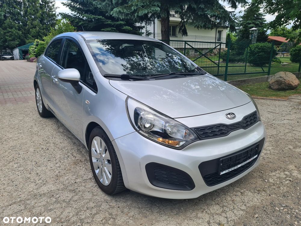 Kia Rio - 7