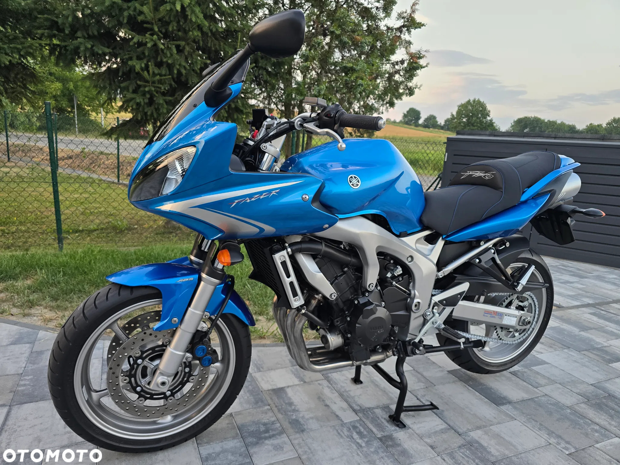 Yamaha FZ6 - 3