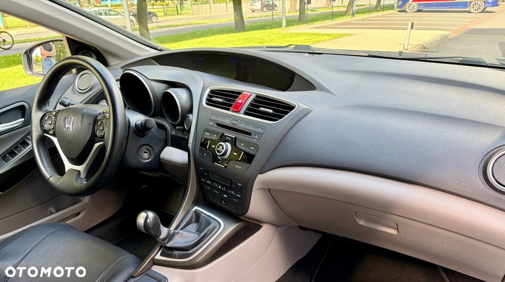Honda Civic 1.8 Sport - 9