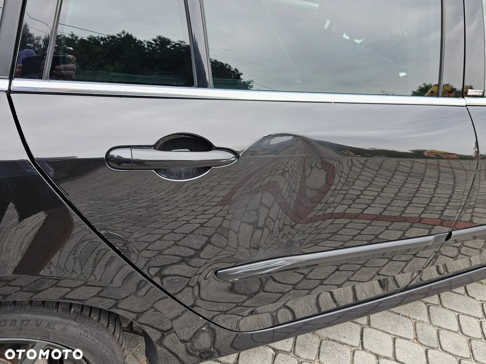 Renault Laguna dCi 175 FAP Bose Edition - 9
