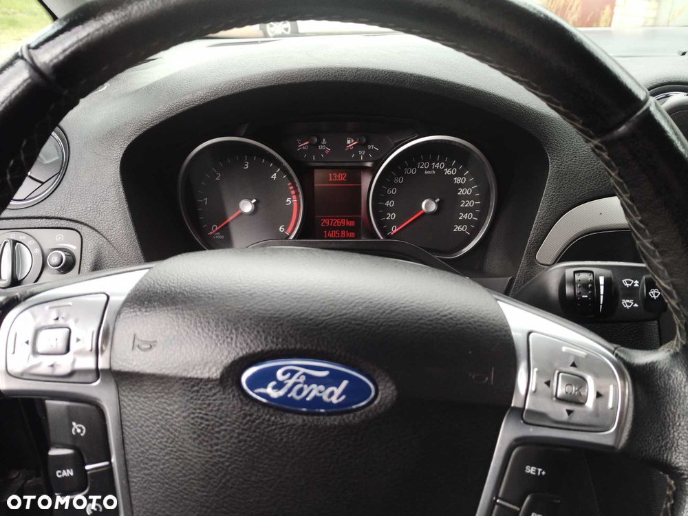 Ford Galaxy - 7