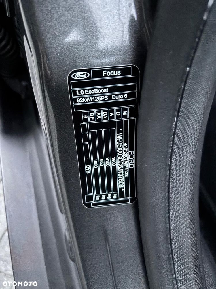 Ford Focus 1.0 EcoBoost Hybrid TITANIUM DESIGN - 14