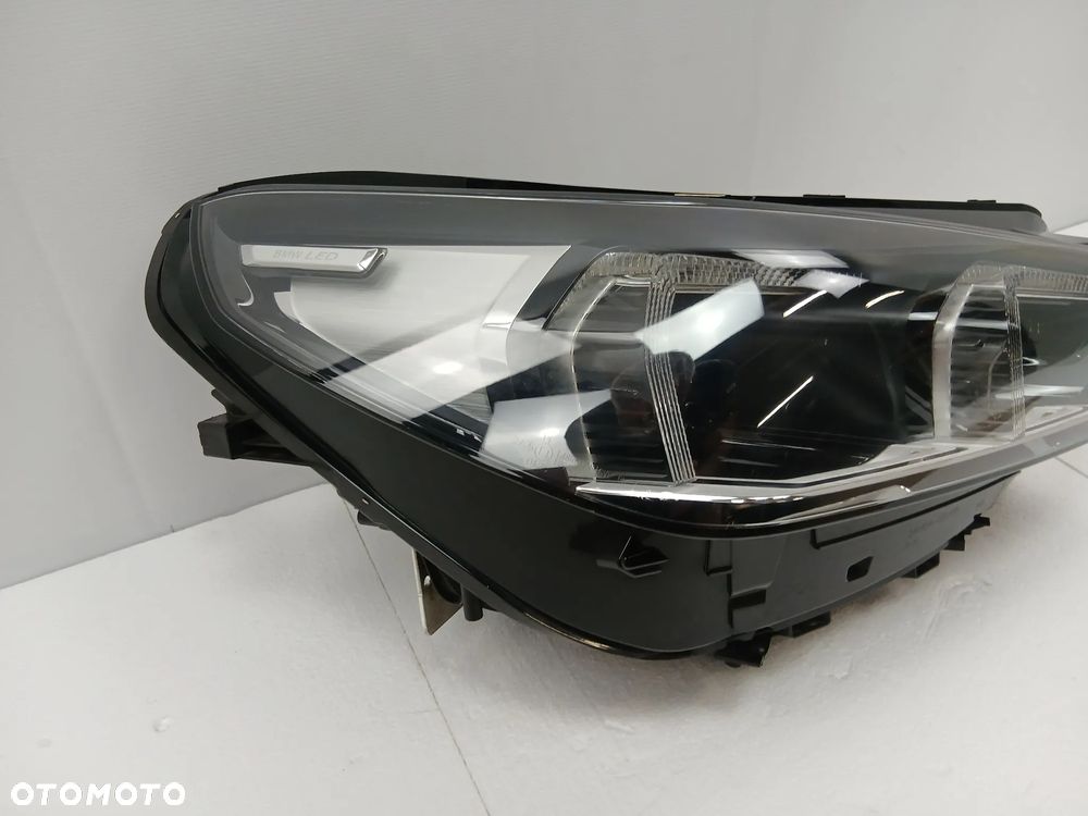 Reflektor przód przedni prawy LED lampa BMW X1 U11 - 3