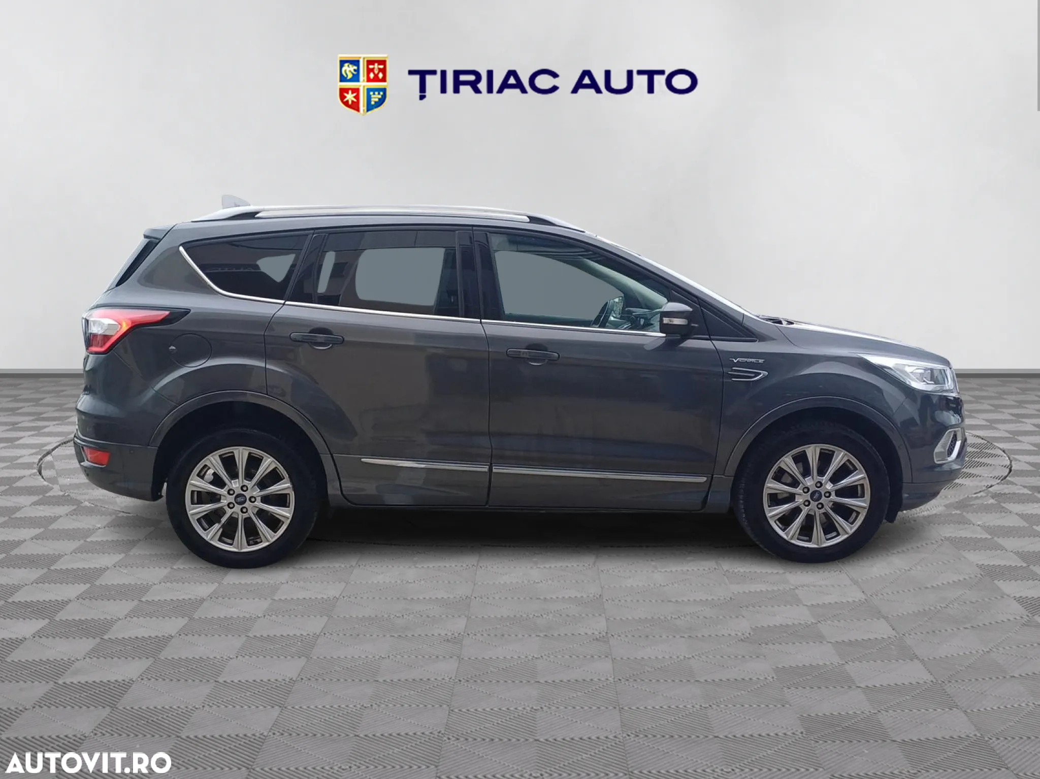 Ford Kuga 2.0 TDCi 4WD Powershift Vignale - 6