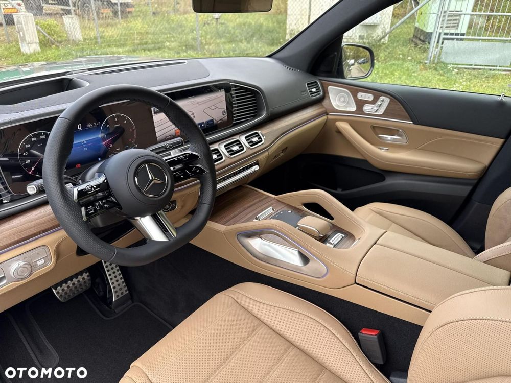 Mercedes-Benz GLS - 9