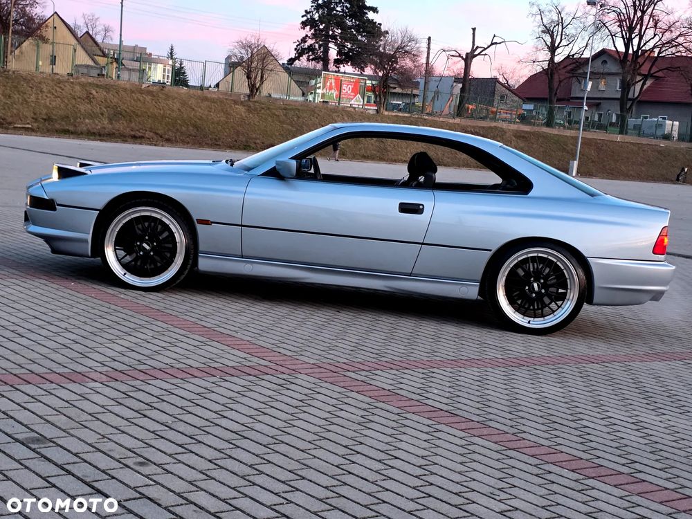 BMW Seria 8 - 8